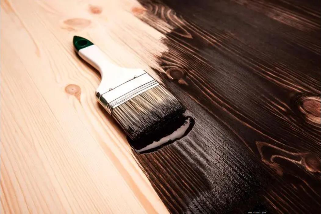 高透明色漿與木蠟油為戶外木器做涂層，耐候耐腐蝕